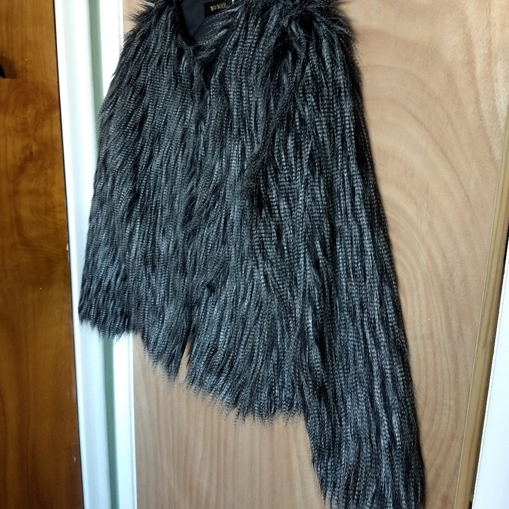 Fur jacket - Picture 2 of 4